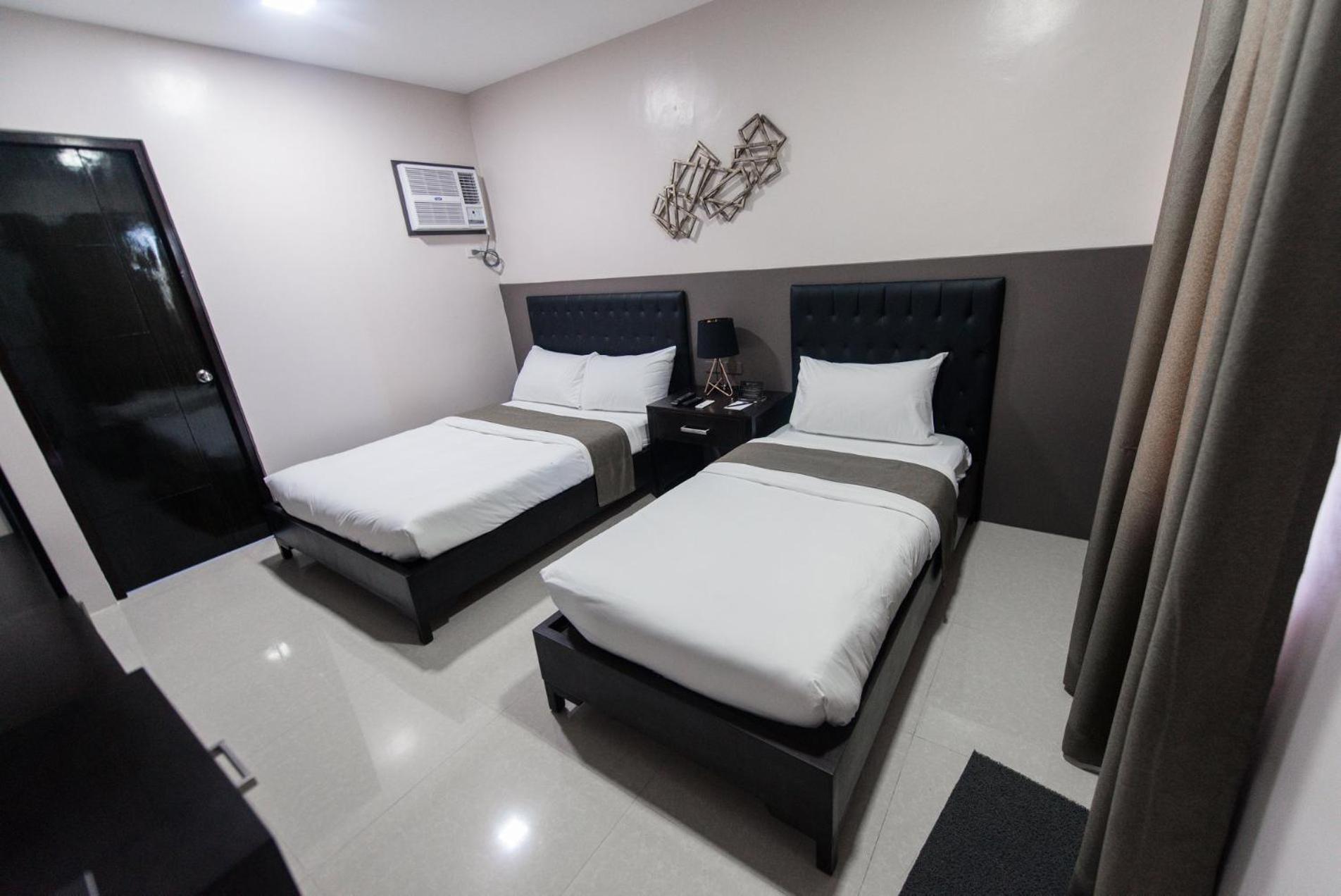 Bumble V Subic Hotel Olongapo Exterior foto